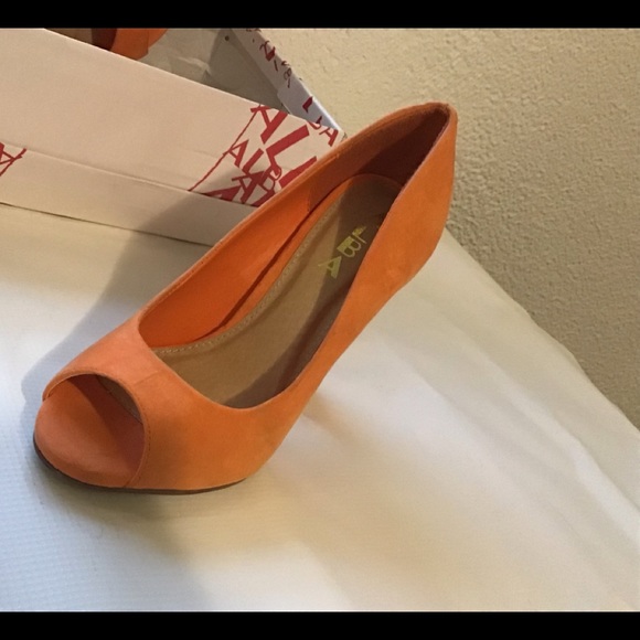 ALBA Orange Peep-Toe Heels - Picture 2 of 6